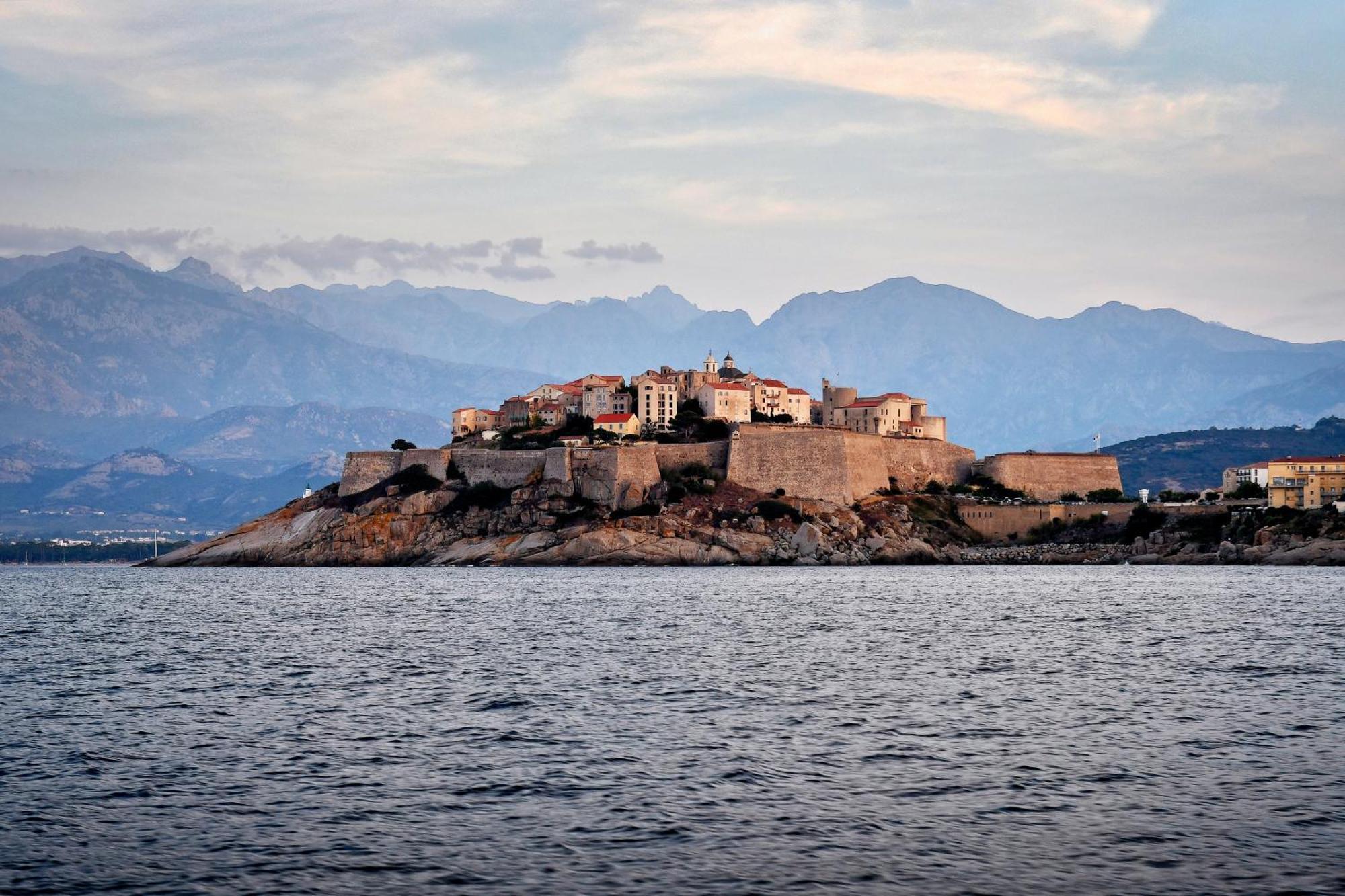 Camping Les Castors Calvi  Eksteriør bilde