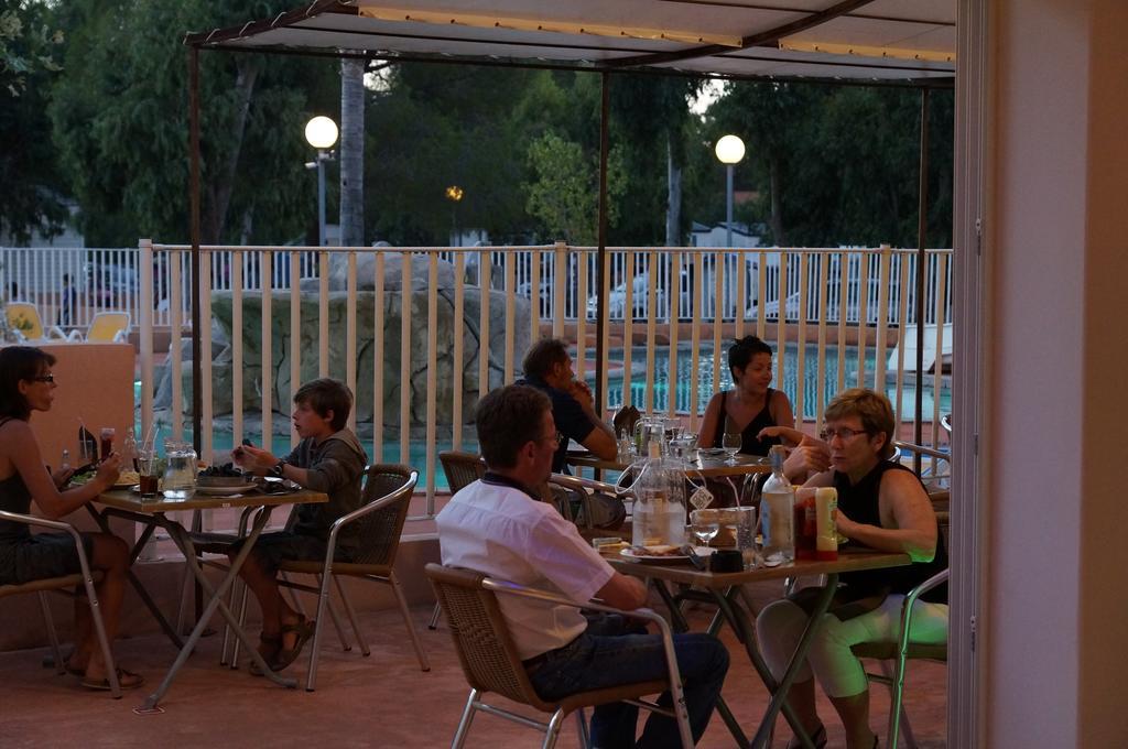 Camping Les Castors Hotell Calvi  Eksteriør bilde