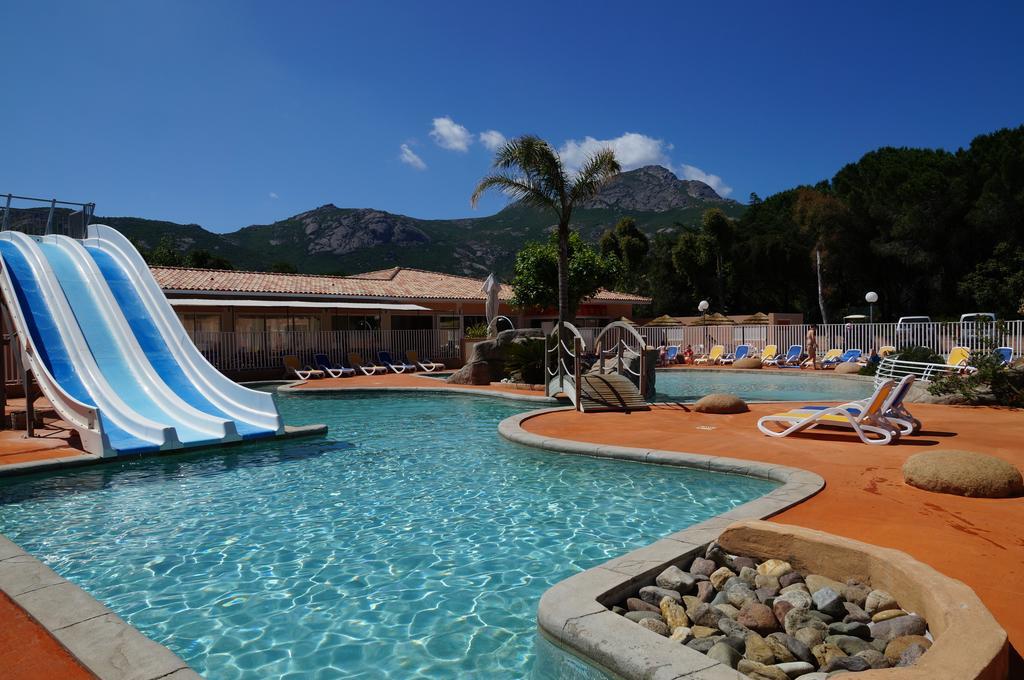 Camping Les Castors Calvi  Eksteriør bilde