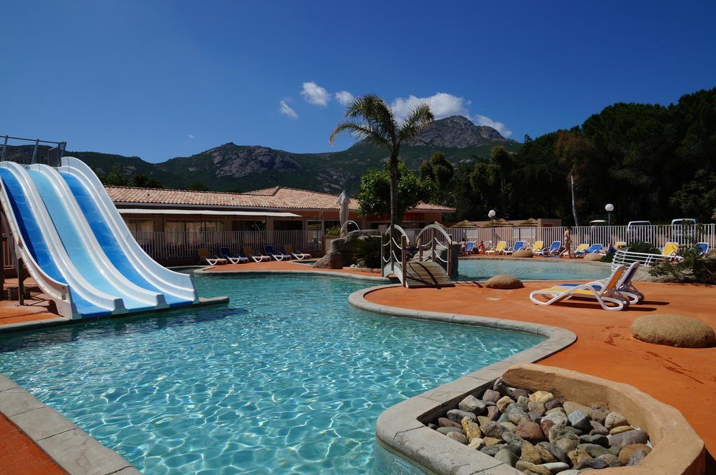 Camping Les Castors Hotell Calvi  Eksteriør bilde